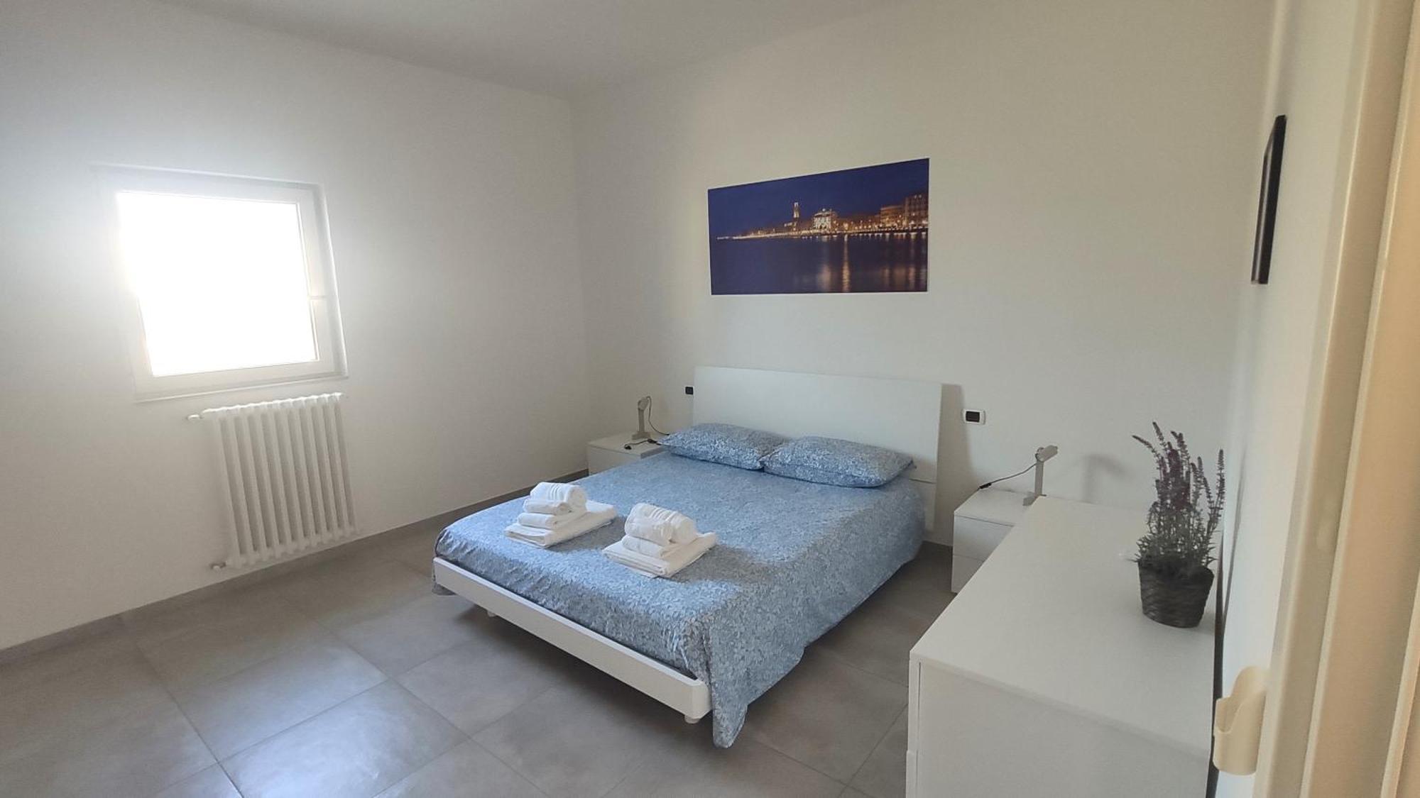 Seagull Apartments - Front And Sea View & Airport Bari Exteriör bild