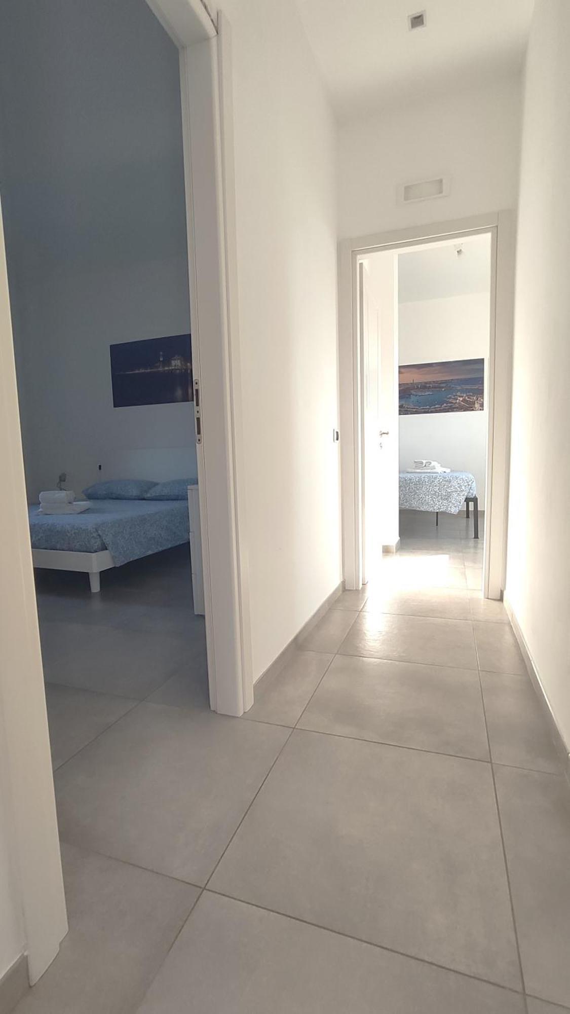 Seagull Apartments - Front And Sea View & Airport Bari Exteriör bild